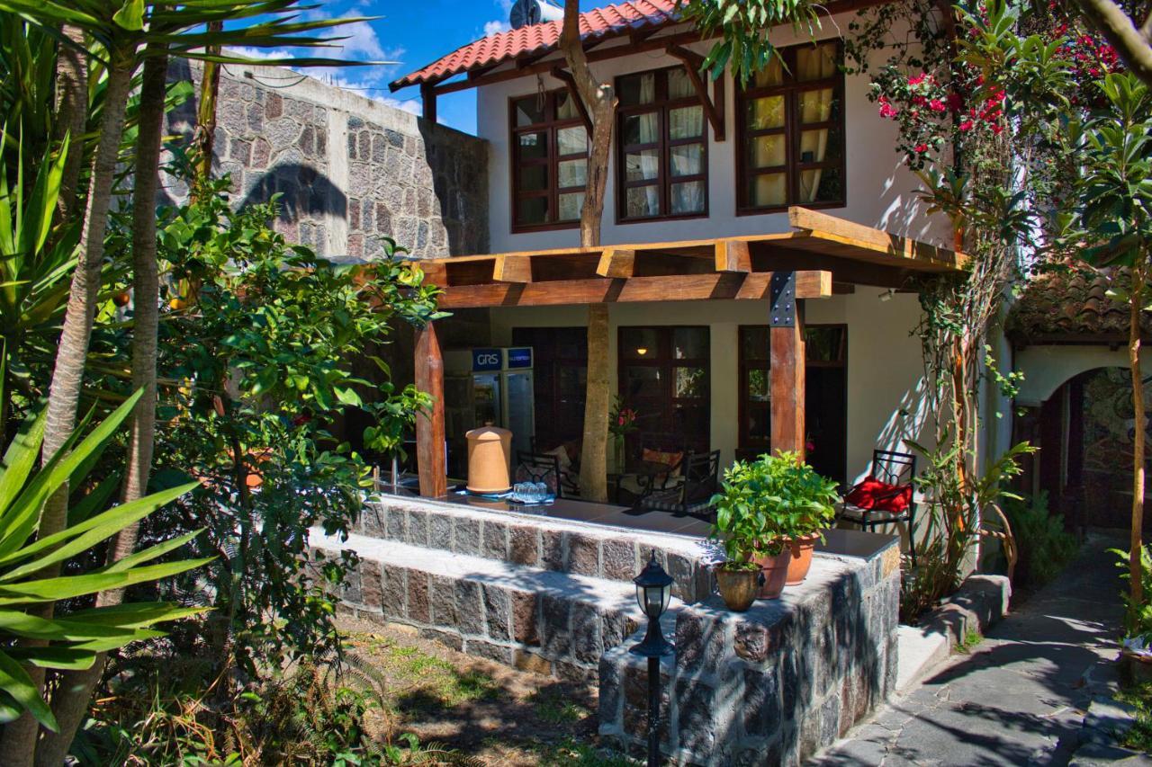 Casa Lobo Villa San Pedro La Laguna Exterior photo